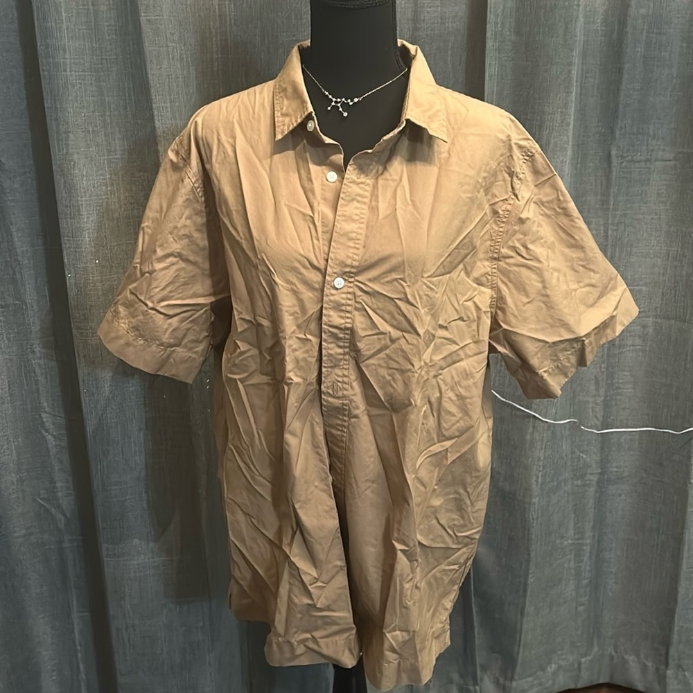 Tan Everlane Short Sleeve Button Up